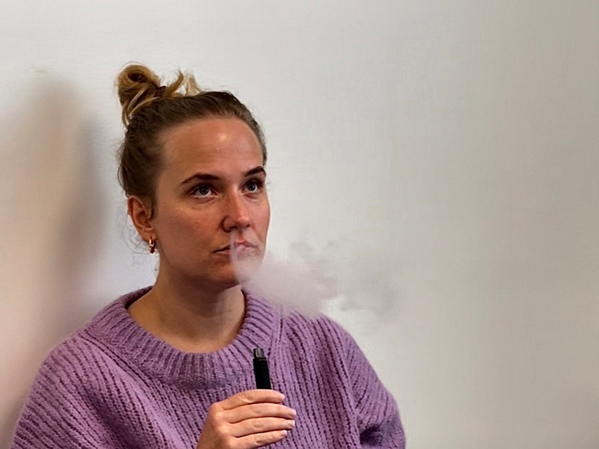 Maja röker vapes. 